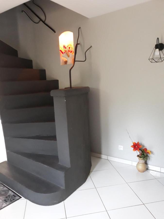 Suzana Privatunterkunft La Suze-sur-Sarthe