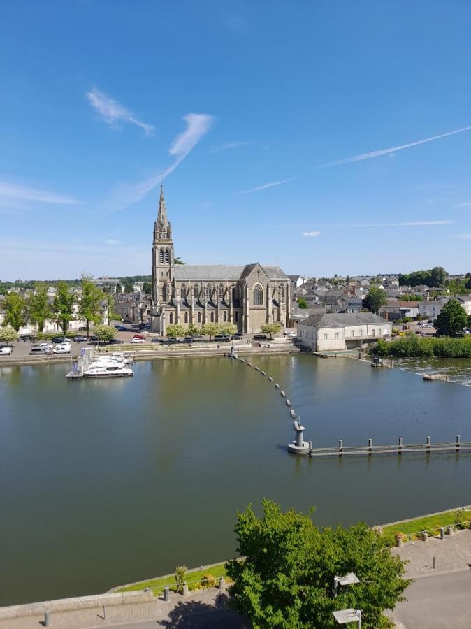 Suzana La Suze-sur-Sarthe